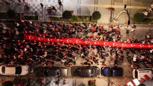 19 Mayıs’ta Fener Alayı ve Şehitlerimize Saygı Yürüyüşü Düzenlendi