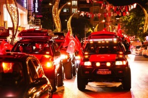 19 Mayıs’ta Fener Alayı ve Şehitlerimize Saygı Yürüyüşü Düzenlendi