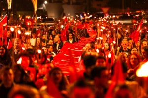 19 Mayıs’ta Fener Alayı ve Şehitlerimize Saygı Yürüyüşü Düzenlendi