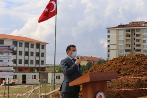 21 Derslikli Ortaokulun Temeli Atıldı