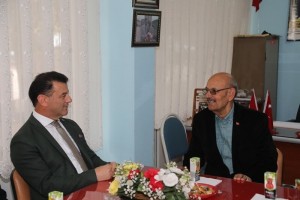 Başkan Çetin Kapaklı Sosyal Yardımlaşma ve Dayanışma Derneğini Ziyaret Etti