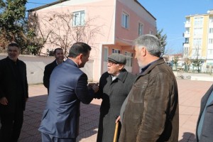 Başkan Çetin Karaağaç Mahallesindeki Vatandaşlarla Bir Araya Geldi