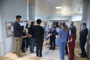 Başkan Çetin’den Hemşirelere Çiçek ve Pasta Sürprizi