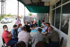 Başkan Çetin’den Karlı Mahallesi Sakinlerine Simit İkramı
