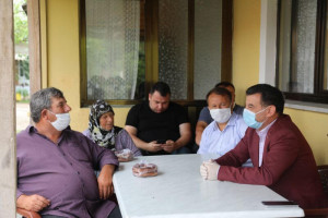 Başkan Çetin’den Karlı Mahallesi Sakinlerine Simit İkramı
