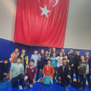 Güreşçilerimiz U-11 Trakya Kupası’nda Birinci Oldu