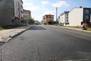 Halide Edip Adıvar Caddesi Asfaltlanıyor