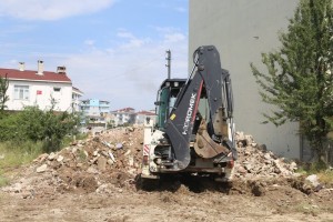 Kapaklı  Belediyesinden Moloz ve Atık Temizliği