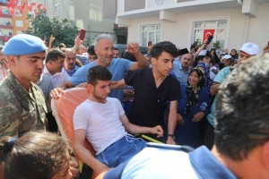 Kapaklı Kahraman Gazimizi Bağrına Bastı