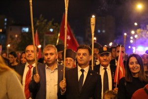 Kapaklı'da Fener Alayı Coşkusu