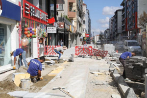 Pınar Bulvarında Çalışmalar Hızla Sürüyor