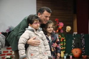 “Üreten Köy Müzikali” Adlı Tiyatro Oyunu Çocuklar İçin Sahnelendi