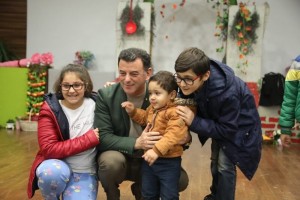 “Üreten Köy Müzikali” Adlı Tiyatro Oyunu Çocuklar İçin Sahnelendi