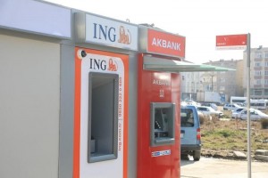 Vatan Caddesinde Banka ATM'leri Yer Almaya Başladı