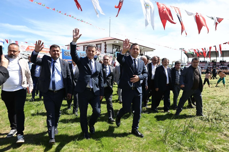 Başkan Çetin, Alaçam’daki Tarihi Şenliklere Katıldı