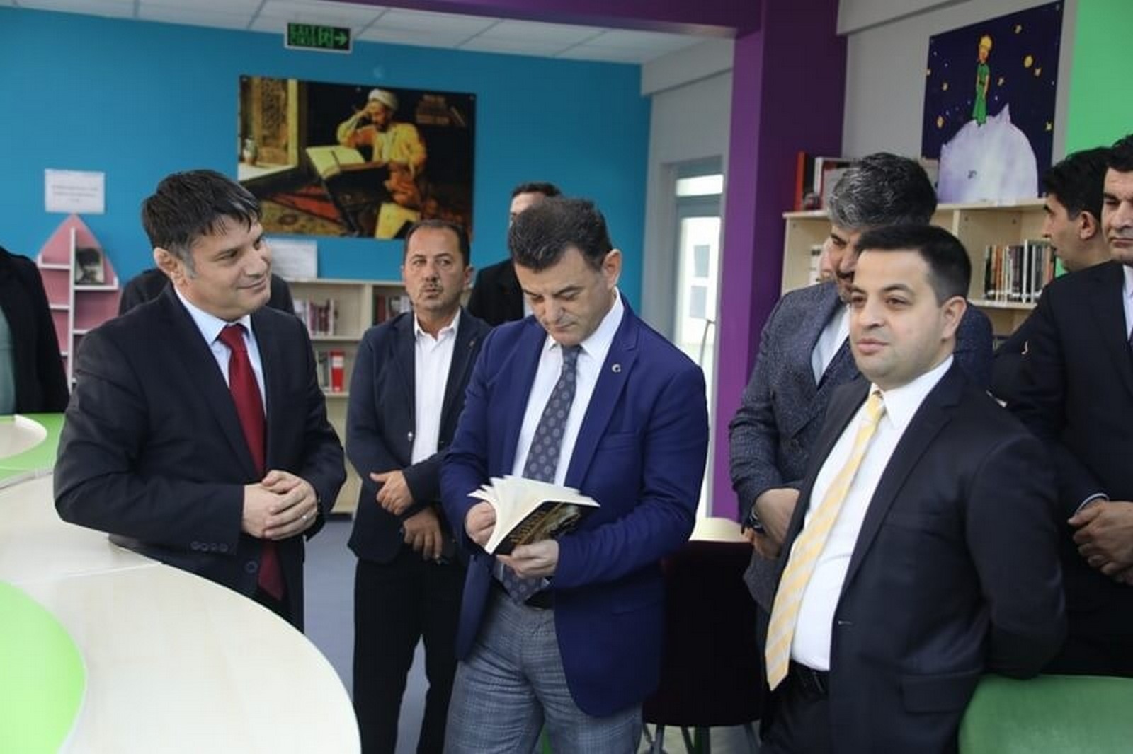 Başkan Çetin Hayırseverlere Plaket Takdim Etti