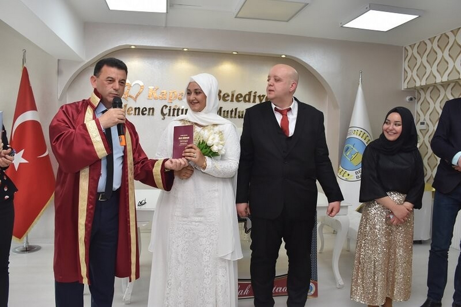 Başkan Çetin ilk nikahını kıydı
