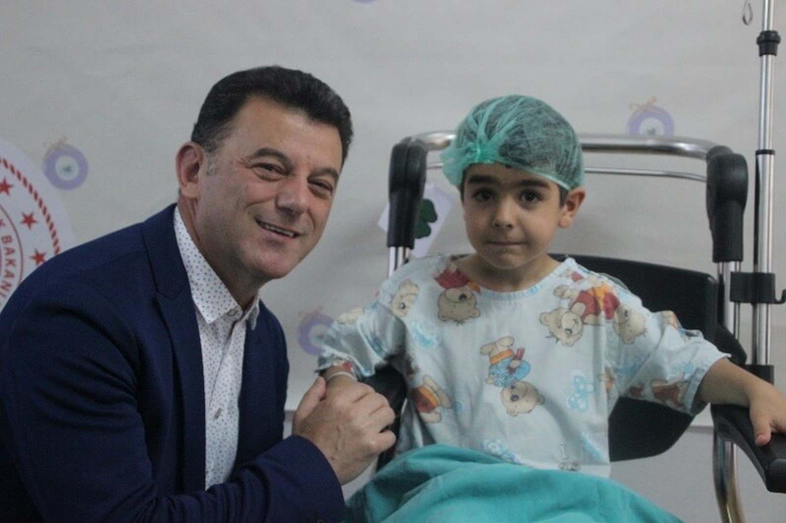 Başkan Çetin Sünnet Olan Çocukları Ziyaret Etti