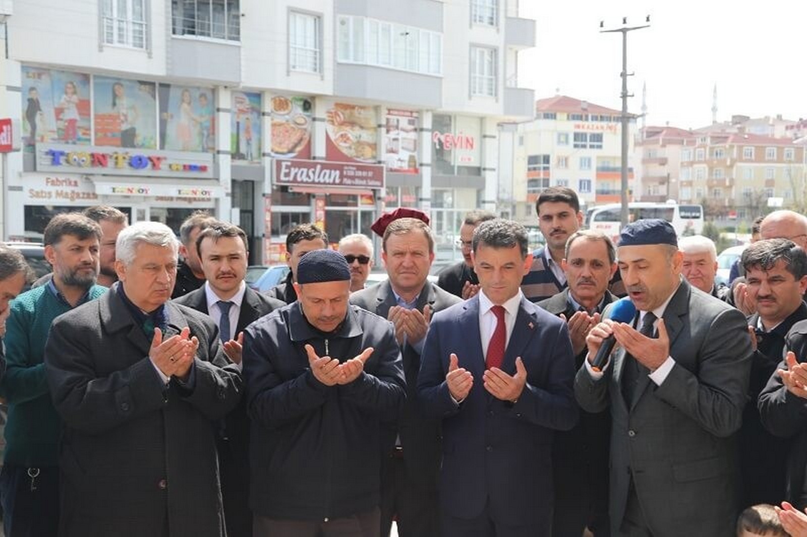 Hayır Çarşısının açılışı gerçekleşti