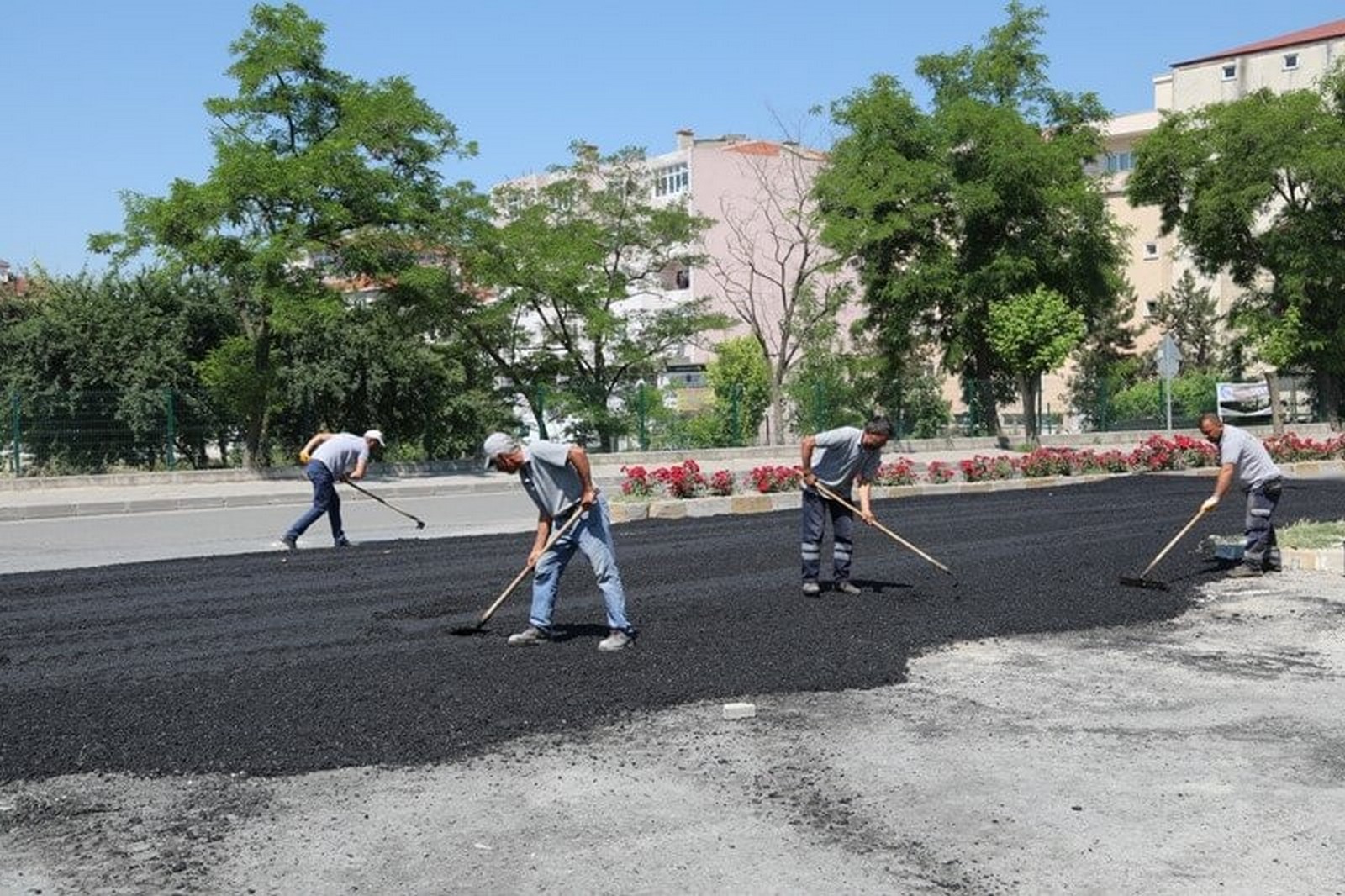Kapaklı’da Yollar Yenileniyor