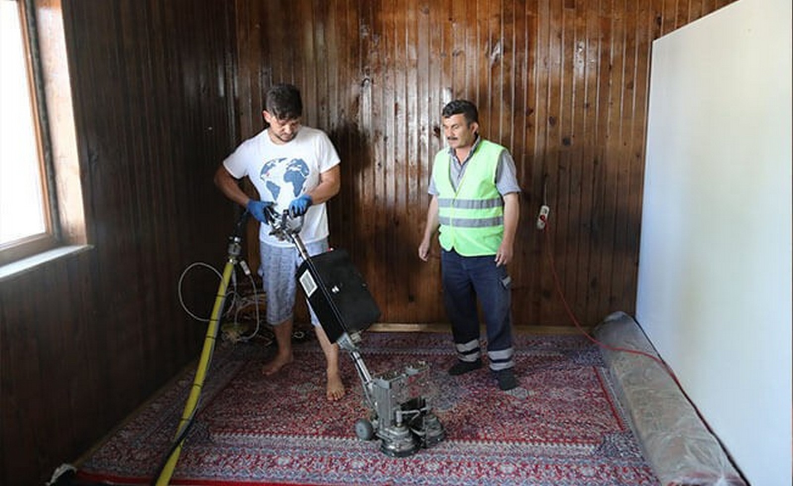 Kazak Gölü Mesire Alanındaki Mescit Temizleniyor