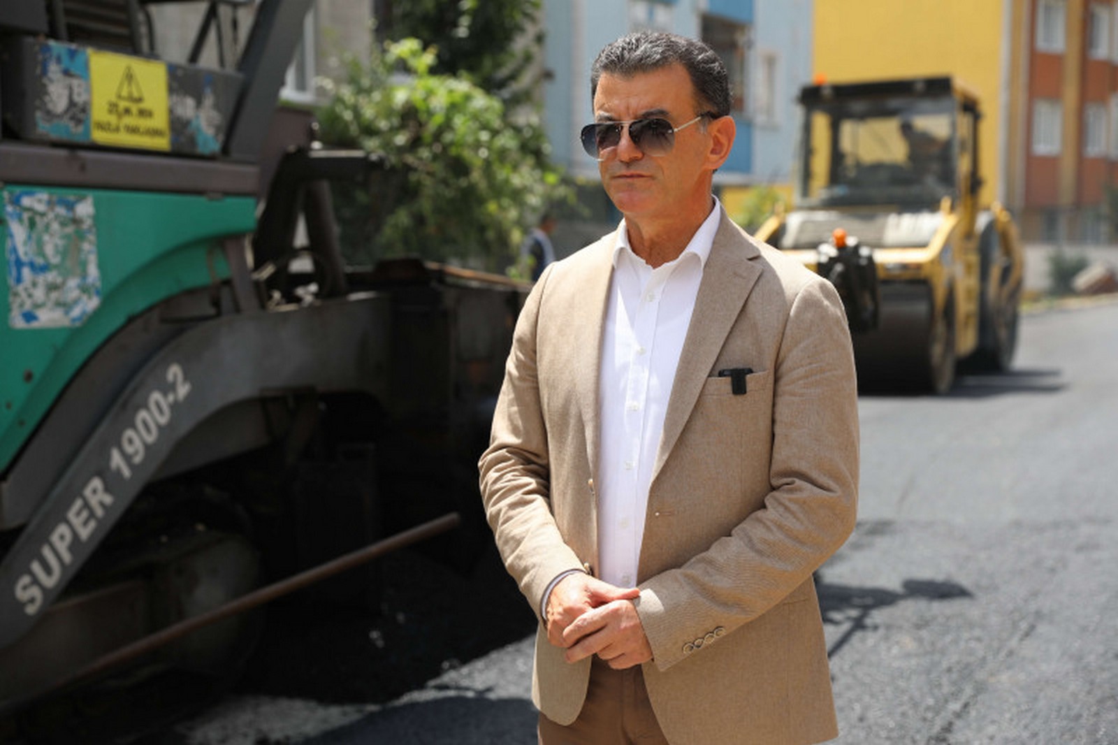 Ömer Halisdemir Mahallesi’nde Sıcak Asfalt Yol Çalışmaları Başladı