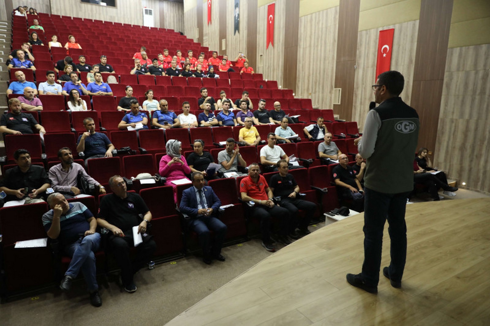 Temel Afet Eğitim Ve Uygulamaları Sürüyor