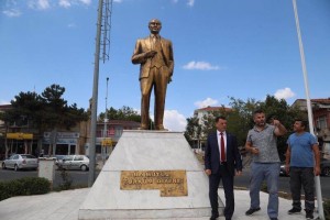 Atatürk Anıtı Yenilendi