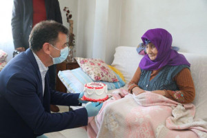 Başkan Çetin Şehit Annelerimizi Unutmadı