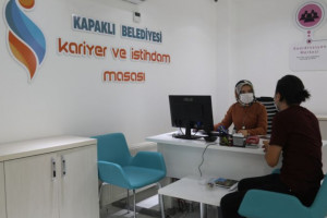 Kariyer ve İstihdam Masası İş Arayanlara Yardımcı Olmaya Devam Ediyor