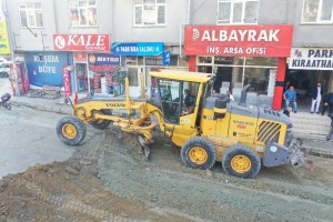 Pınar Bulvarın'da Beton Yol Çalışmaları Başladı