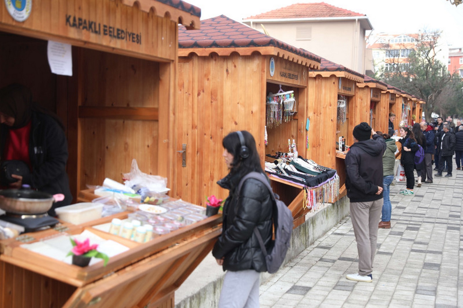 Üreten Kadınlar Canbazlar Caddesi’ndeki Stantlarda Satışa Başladı